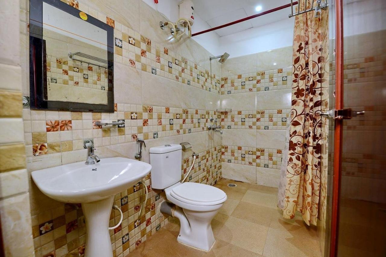 Hotel Rajdhani 부바네스 외부 사진