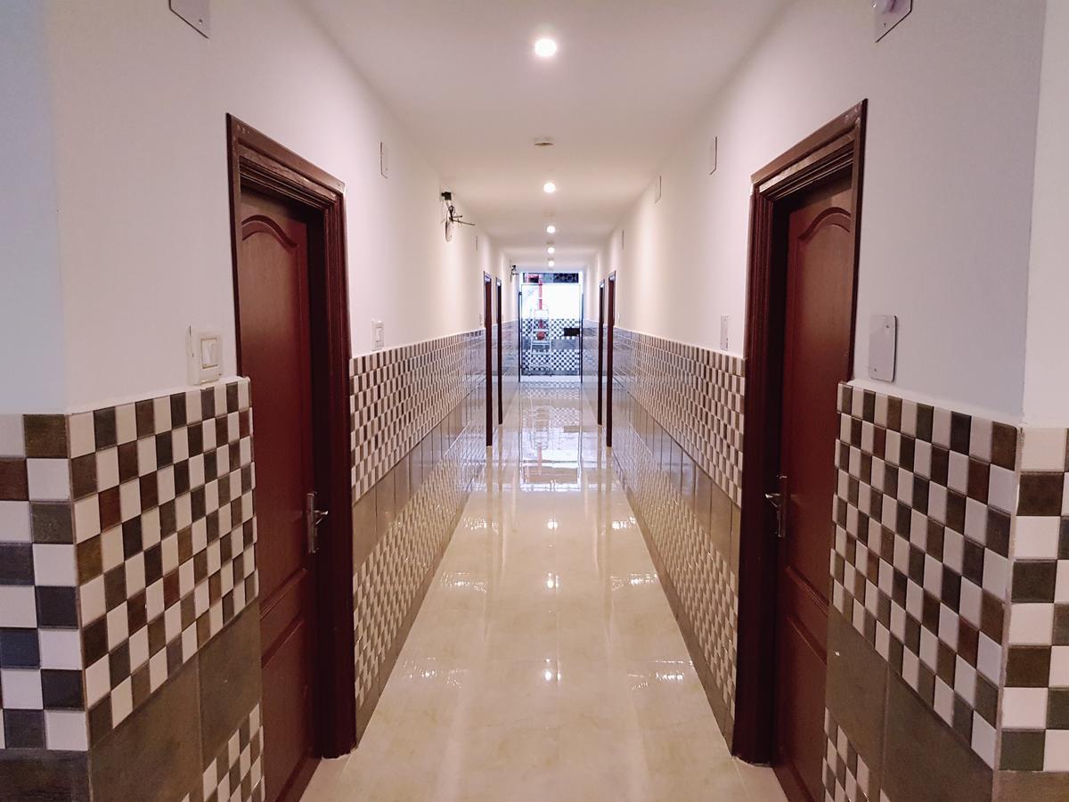Hotel Rajdhani 부바네스 외부 사진